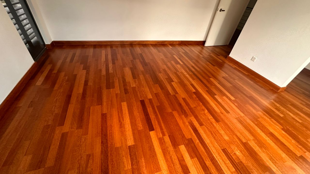 Timber and Wooden Floor Polish (16)