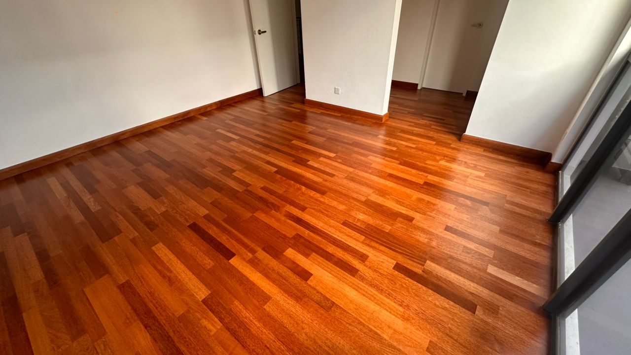 Timber and Wooden Floor Polish (18)