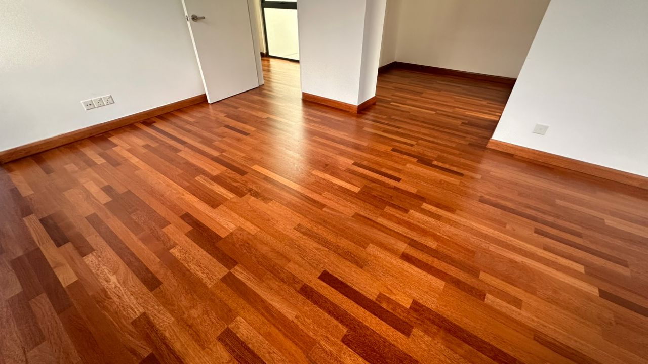 Timber and Wooden Floor Polish (19)
