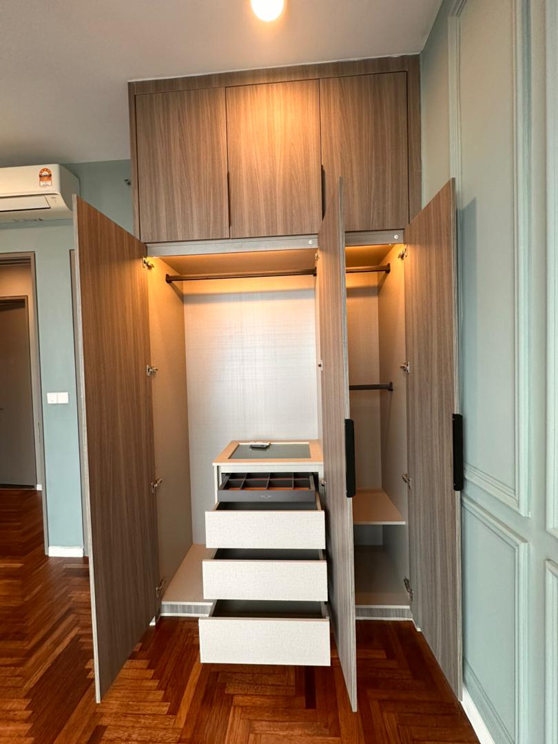 Kitchen Cabinet Wardrobe