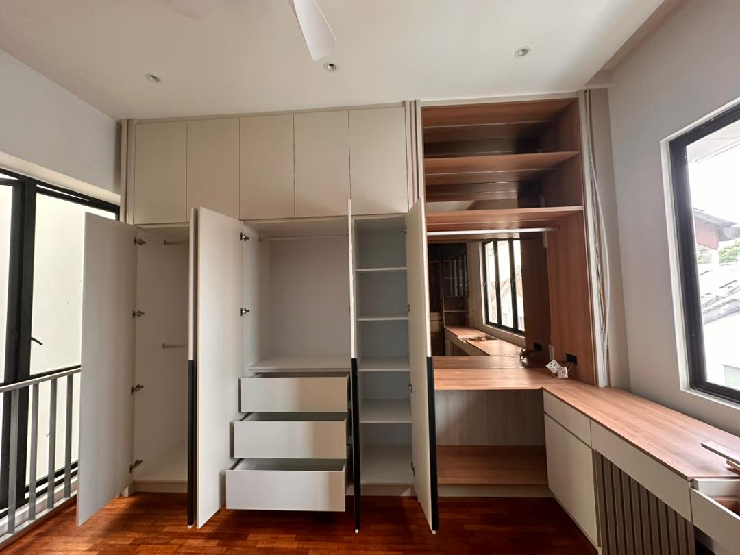 Kitchen Cabinet Wardrobe